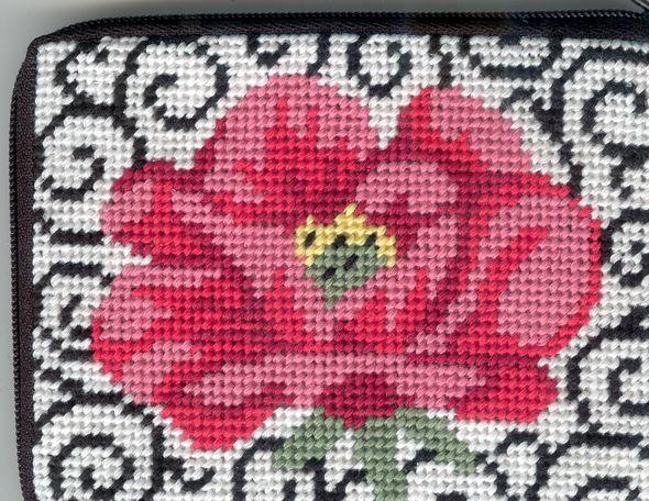 click here to view larger image of Poppy On Scrolls Coin Purse (needlepoint kits)