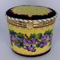 click here to view larger image of Grape Basket Hinged Box w/Hardware (hand painted canvases)